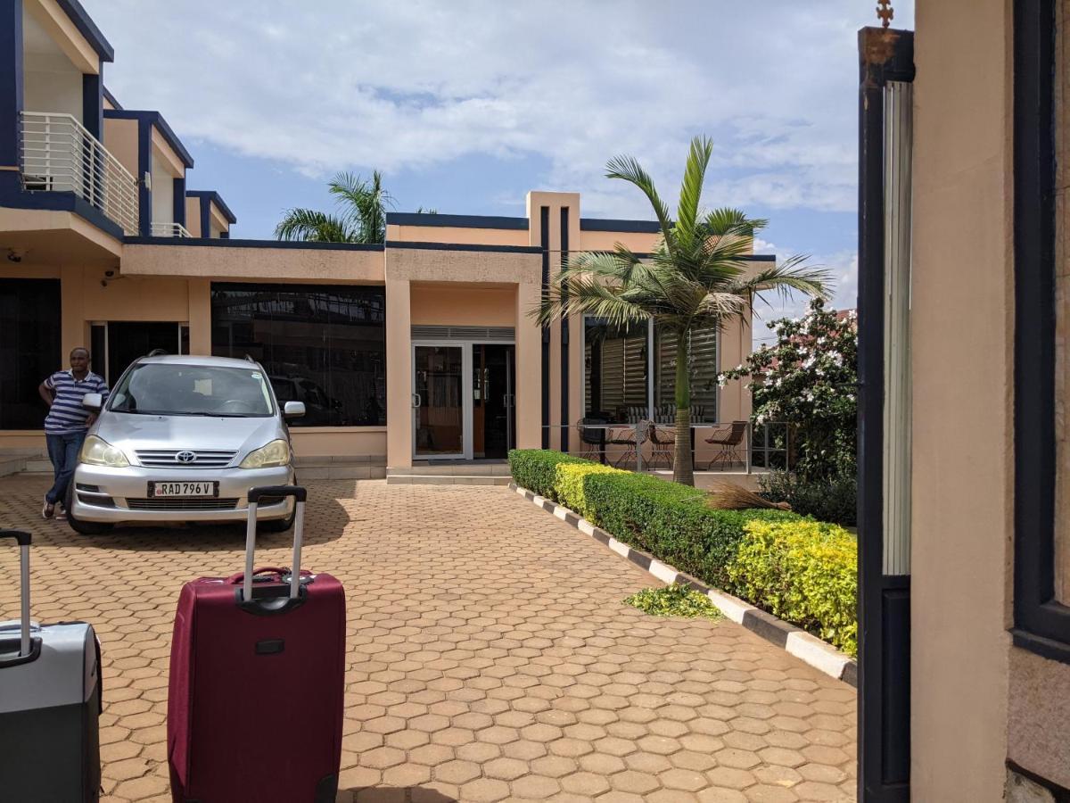 Ikaze B&B Kigali Exterior photo