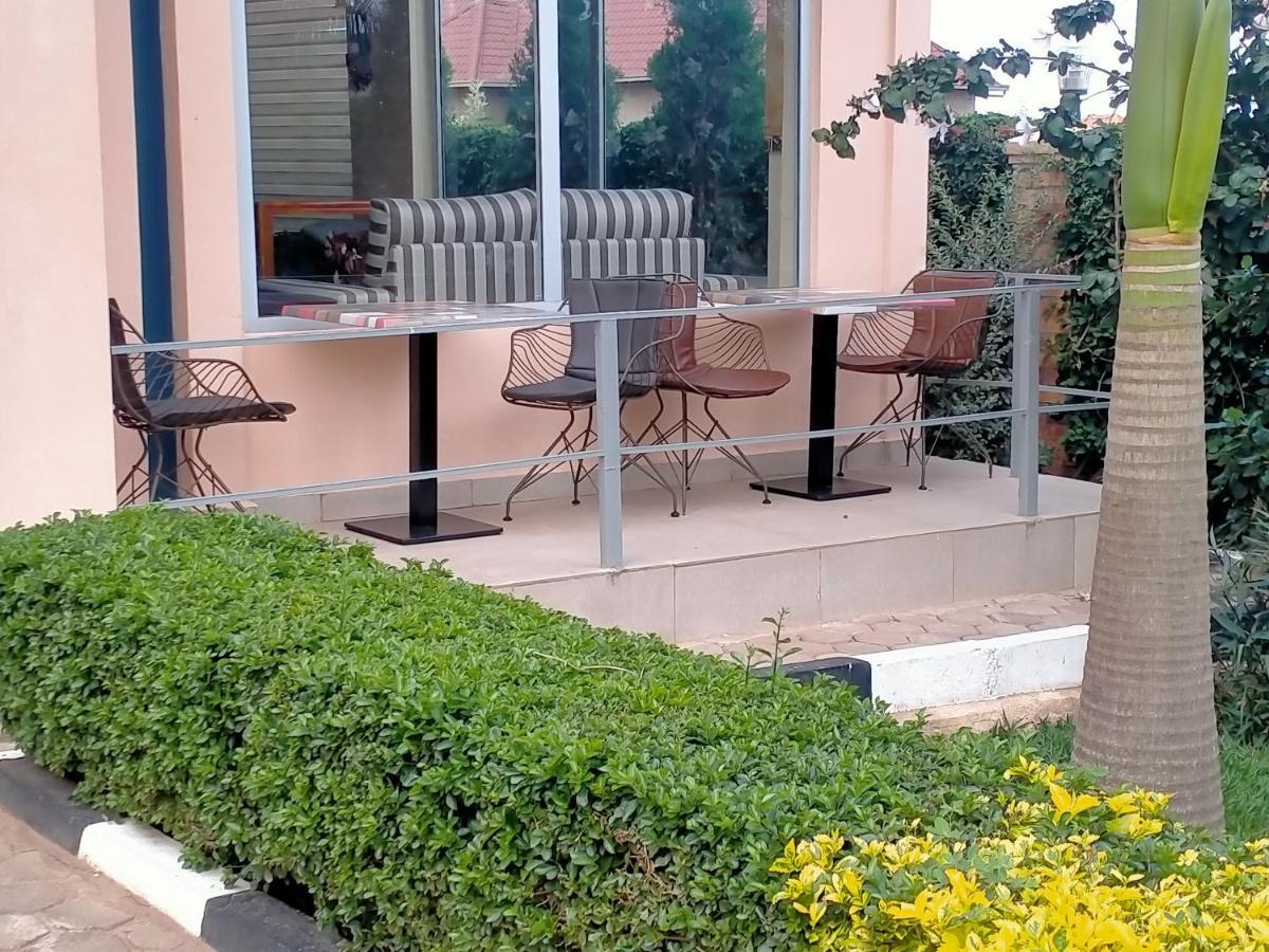 Ikaze B&B Kigali Exterior photo